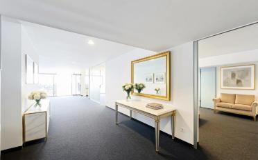 Bureau - image - 8