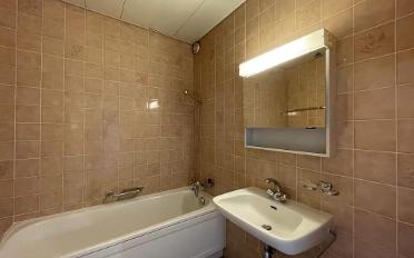 Apartment 4 rooms - image - 6