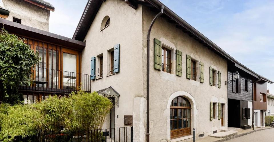 MAISON DE CARACTÈRE AU C?UR DU VILLAGE DE VEYRIER