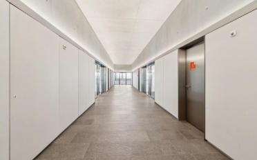 Office - image - 4