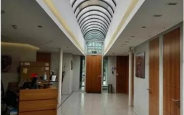 Office - image - 4