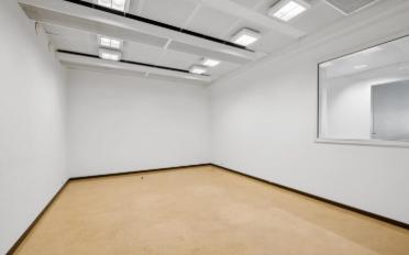 Office - image - 13