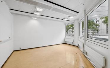 Office - image - 9