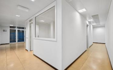 Office - image - 4