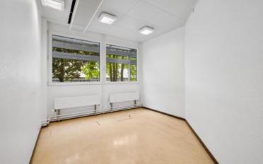 Office - image - 8