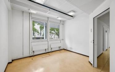 Office - image - 6