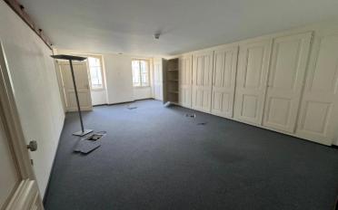 Office - image - 4