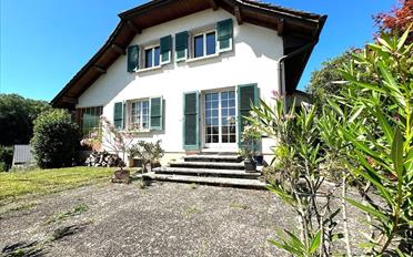 Maison 6.5 pièces - image - 1