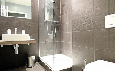 Furnished flat 7 rooms - image - 9