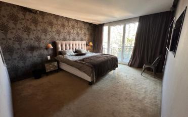 Apartment 7 rooms - image - 9