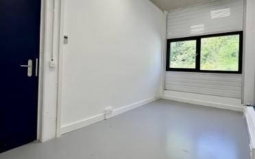 Office - image - 1