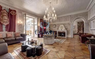 Single house 20 rooms - image - 10