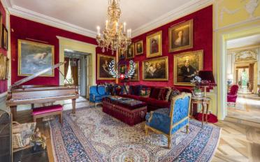 Château 25 pièces - image - 12