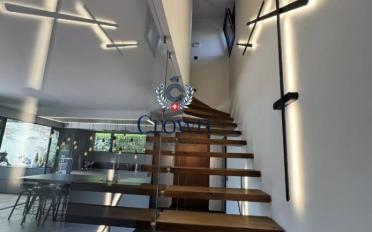 Maison 10 pièces - image - 2