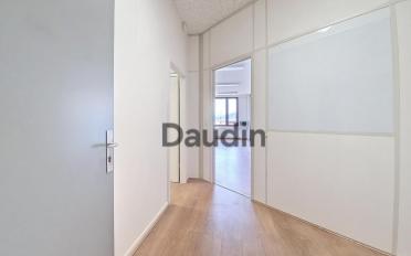 Office - image - 4