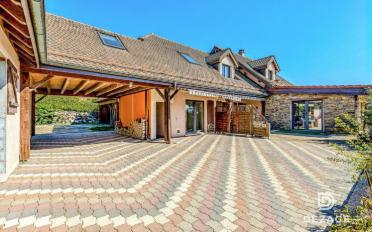 Single house 10 rooms - image - 7