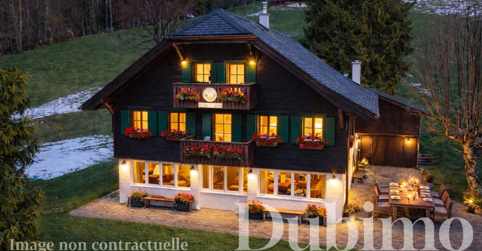CHALET DE 11 PIÈCES SUR LA RIVIERA