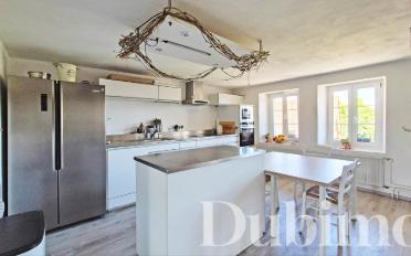 Maison 8 pièces - image - 2