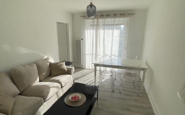 Furnished flat 4 rooms - image - 1