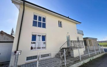 Einfamilienhaus 7.5 Zimmer - image - 1