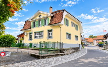 Wohngebäude 14.5 Zimmer - image - 1