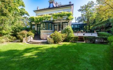 Single house 14 rooms - image - 1