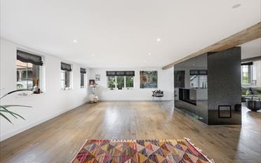Einfamilienhaus 10.5 Zimmer - image - 4