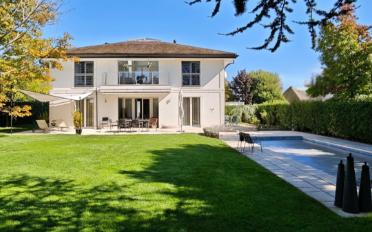 Single house 12 rooms - image - 1