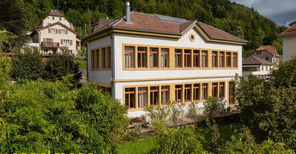 Ancienne usine rénovée en loft d'habitation