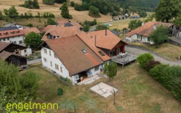 Einfamilienhaus 10 Zimmer - image - 1