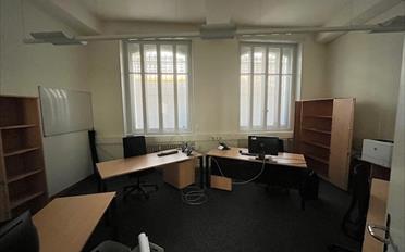 Office - image - 5