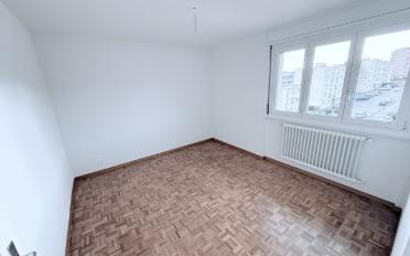 Apartment 4 rooms - image - 3