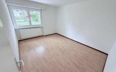 Apartment 4 rooms - image - 9