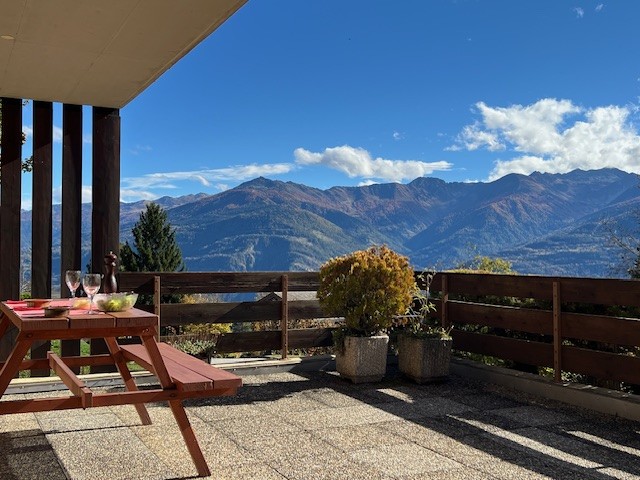 Appartement de 4.5 pièces d’environ 70 m2, avec une superbe terrasse d'environ  40 m2.