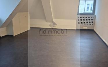 Office - image - 1