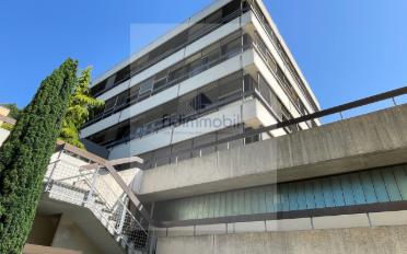 Office - image - 1