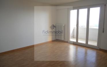 Apartment 4 rooms - image - 3