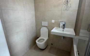Apartment 4 rooms - image - 13
