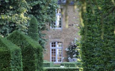 Villa 12.5 pièces - image - 1