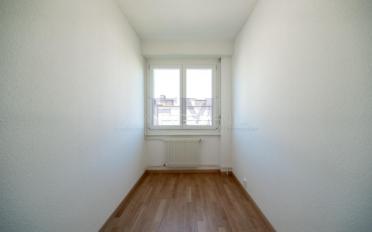 Apartment 4 rooms - image - 6