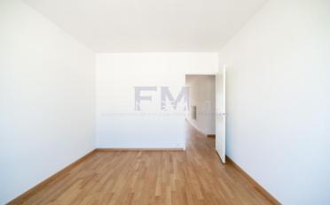 Apartment 4 rooms - image - 2
