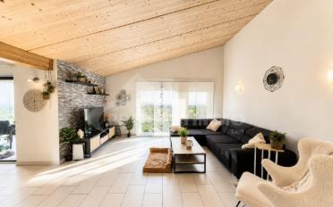 Einfamilienhaus 7.5 Zimmer - image - 1
