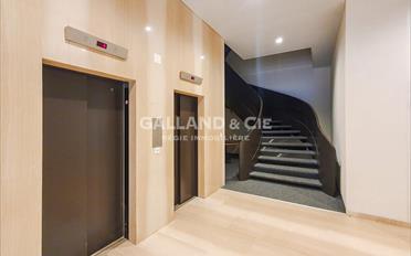 Office - image - 2