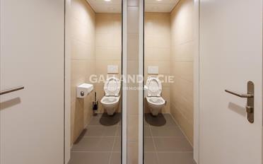 Office - image - 4