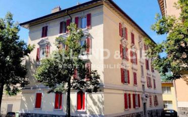 Residential building - image - 1