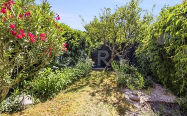 Row house 6 rooms - image - 12
