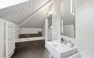 Einfamilienhaus 8.5 Zimmer - image - 13