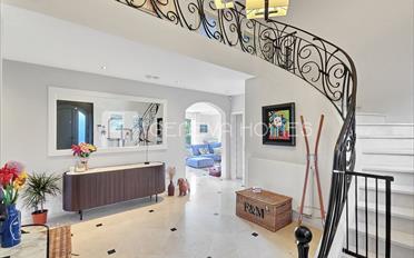 Maison 7 pièces - image - 2