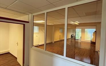 Office - image - 5