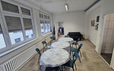 Office - image - 8